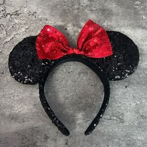 Classic Minnie Ears